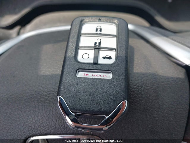 2HKRW2H22JH139090 Honda CR-V LX