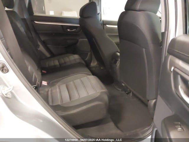 2HKRW2H22JH139090 Honda CR-V LX