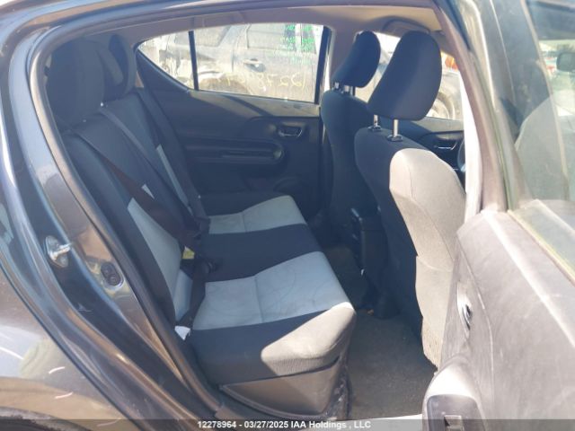 JTDKDTB34F1587392 Toyota PRIUS C