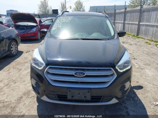 1FMCU9HD9JUC71853 Ford ESCAPE SEL