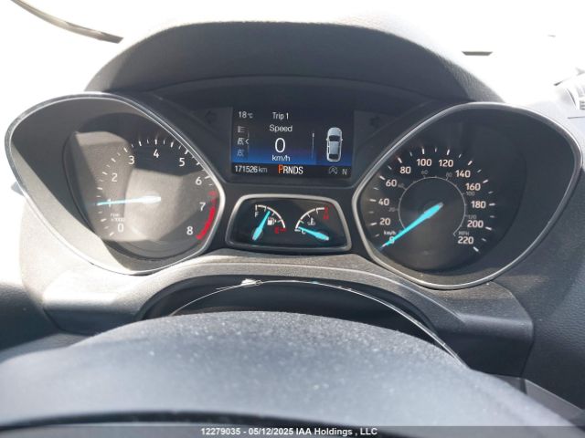 1FMCU9HD9JUC71853 Ford ESCAPE SEL