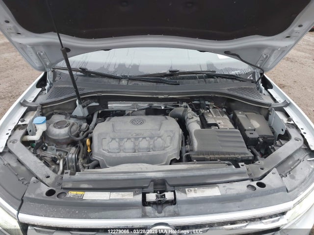 3VV4B7AX0KM055338 Volkswagen Tiguan