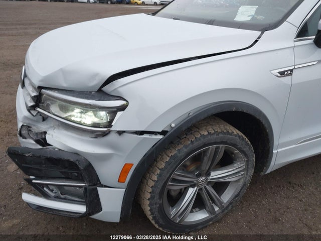 3VV4B7AX0KM055338 Volkswagen Tiguan