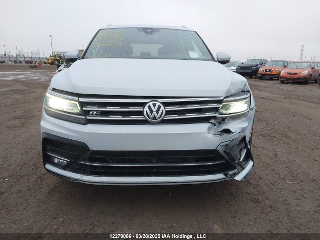 3VV4B7AX0KM055338 Volkswagen Tiguan