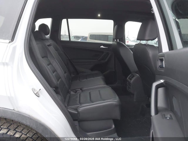 3VV4B7AX0KM055338 Volkswagen Tiguan