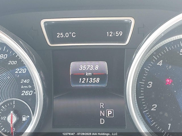4JGDF6EE0JB108496 Mercedes-Benz m276