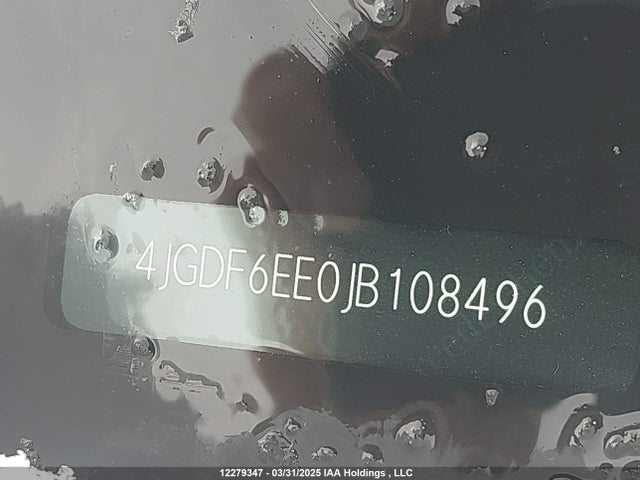 4JGDF6EE0JB108496 Mercedes-Benz m276