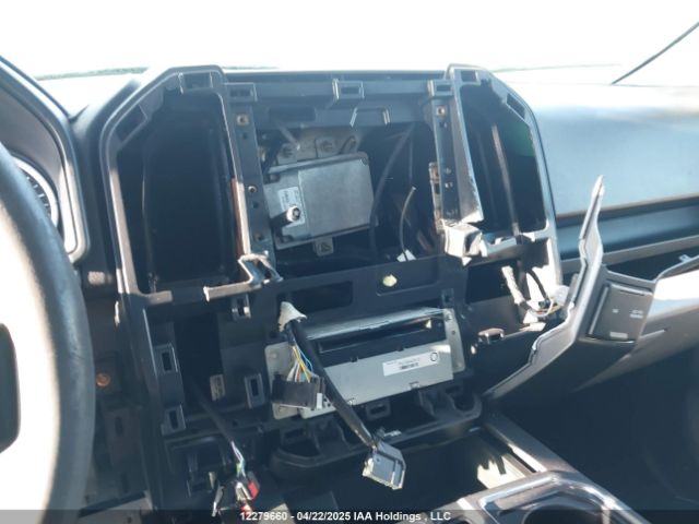 1FTFW1EG2JKE09112 Ford F-150 Xlt