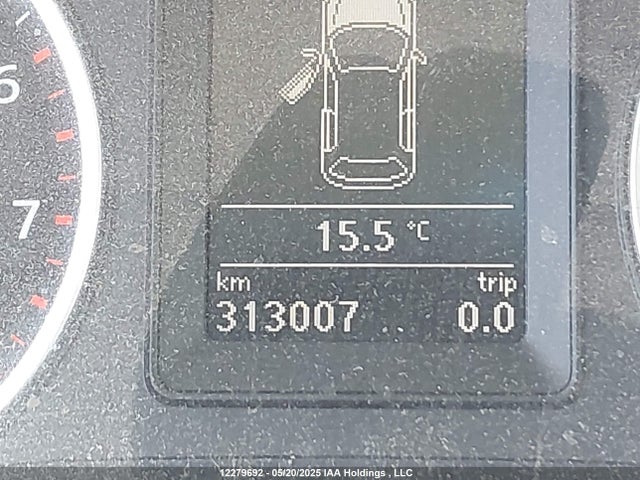 WVGNV7AX9HK024899 Volkswagen Tiguan Wolfsburg