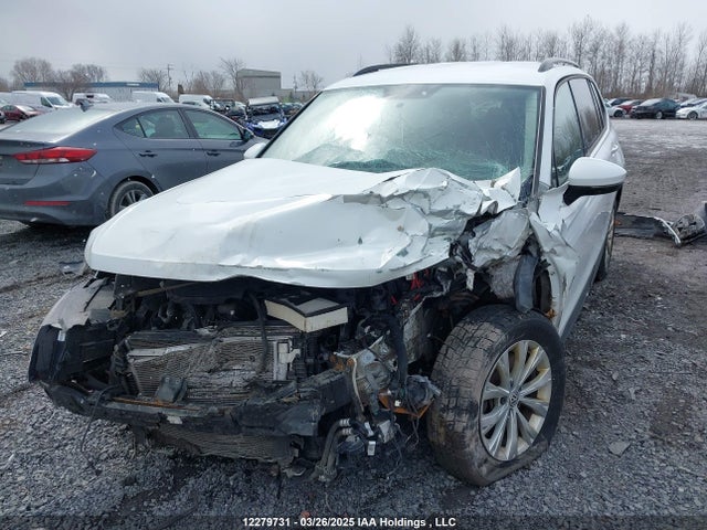 3VV0B7AX5JM006973 Volkswagen Tiguan