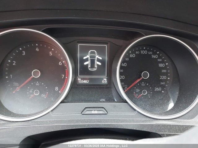 3VV0B7AX5JM006973 Volkswagen Tiguan