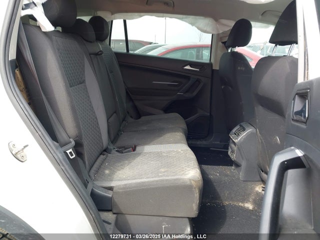 3VV0B7AX5JM006973 Volkswagen Tiguan