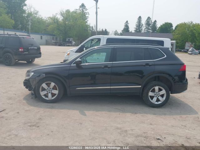 3VV2B7AX9JM116319 Volkswagen Tiguan