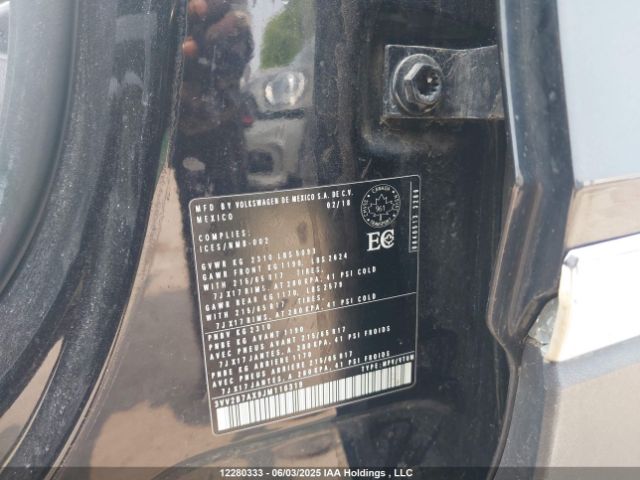 3VV2B7AX9JM116319 Volkswagen Tiguan