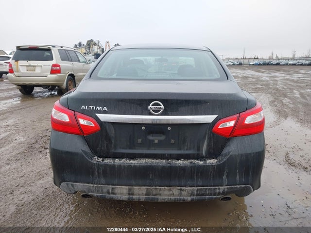 1N4AL3AP5GN338778 Nissan 2016