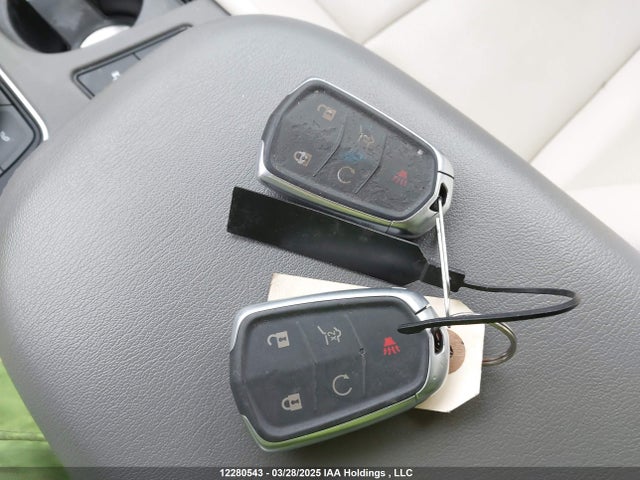 1GYKNDRS9LZ126387 Cadillac lgx
