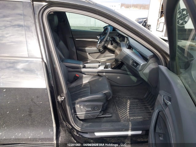 WA1VAAGE5KB005593 Audi E-Tron