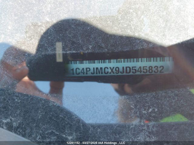 1C4PJMCX9JD545832 Jeep Cherokee