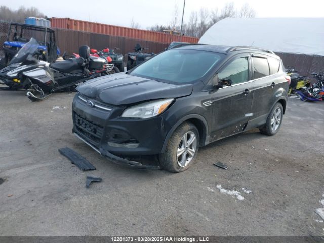 1FMCU9GX1GUC02904 Ford ESCAPE SE