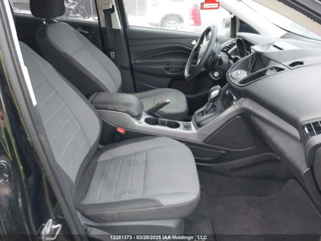 1FMCU9GX1GUC02904 Ford ESCAPE SE