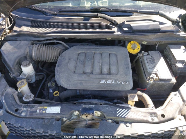 2C4RDGEGXJR313428 Dodge Grand Caravan