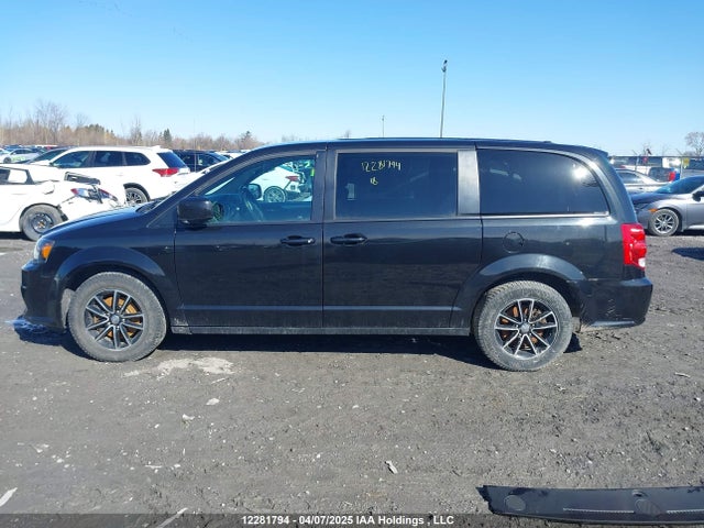 2C4RDGEGXJR313428 Dodge Grand Caravan