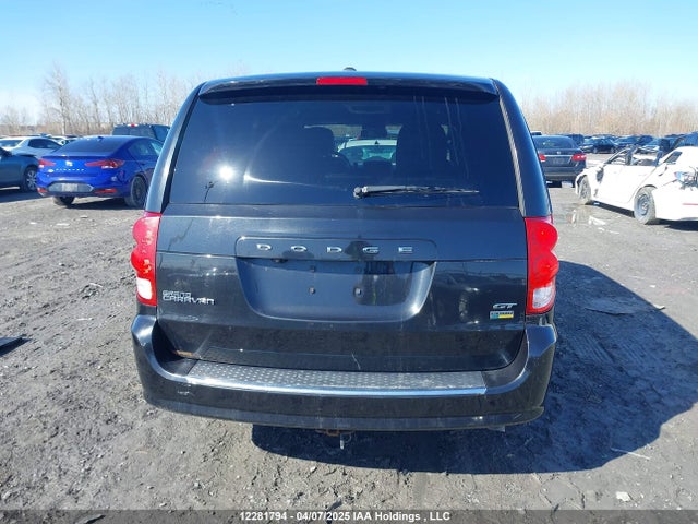 2C4RDGEGXJR313428 Dodge Grand Caravan