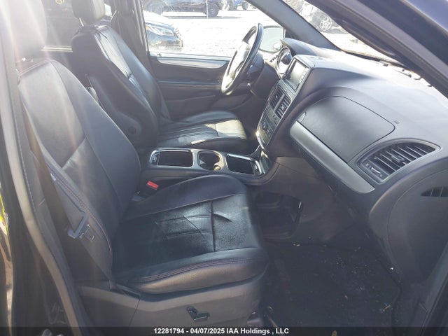 2C4RDGEGXJR313428 Dodge Grand Caravan
