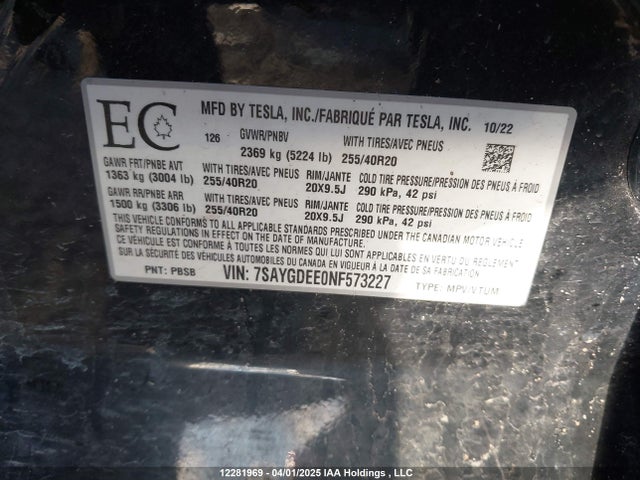 12281969 :رقم المزاد ، 7SAYGDEE0NF573227 vin ، 2022 Tesla Model Y Long Range مزاد بيع