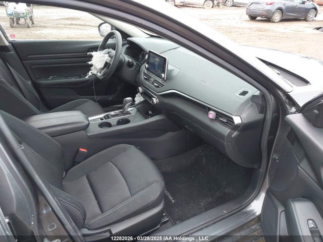 1N4BL4BW8NN302242 Nissan Altima