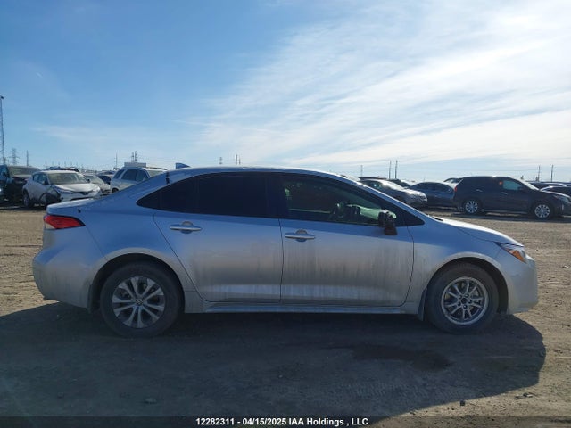 JTDBCMFE3P3005888 Toyota 2zr-fxe, 1vm