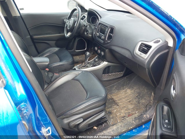 3C4NJDBB8JT145865 Jeep Compass