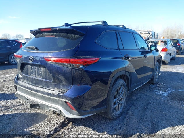5TDLZRBH0NS252295 Toyota Highlander