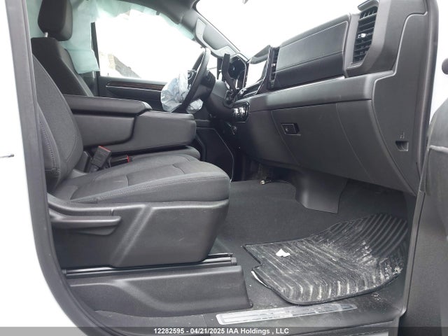 3GTPUBEK9PG298966 GMC l3b