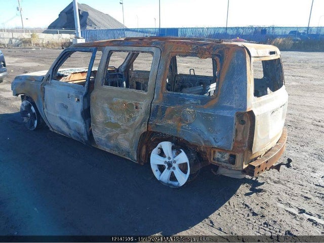 1C4NJPAB5GD532438 Jeep Patriot