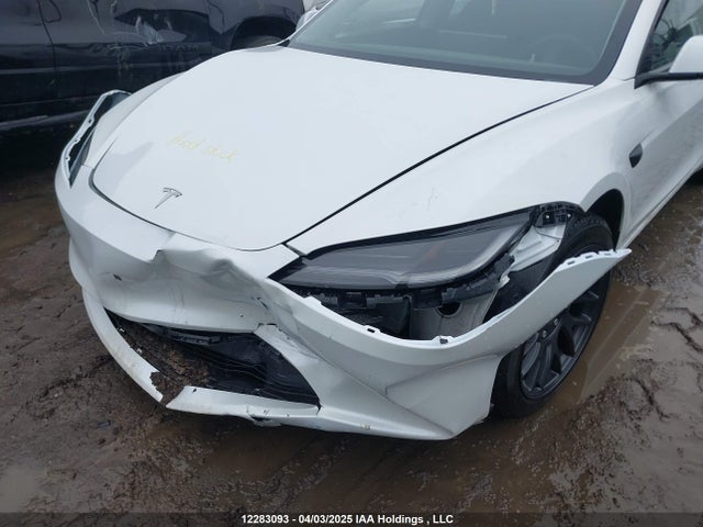 Tesla MODEL 3 2025 5YJ3E1EA3SF897535 Image 18