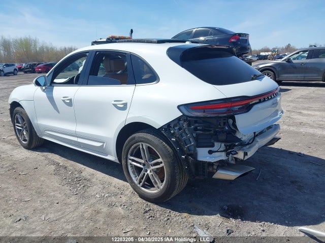 Porsche Macan 2025 WP1AA2A5XSLB03210 Image 3