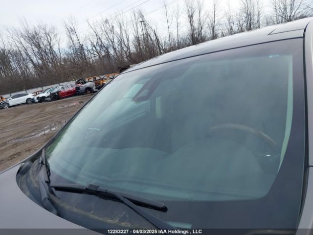 2LMHJ5AT5EBL51319 Lincoln MKT