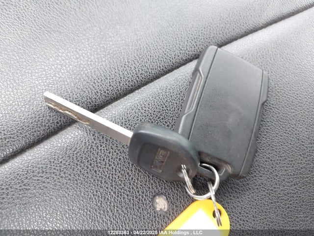 1GT39LE71NF293681 GMC l8t