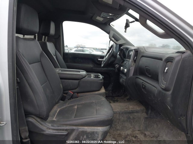 1GT39LE71NF293681 GMC l8t