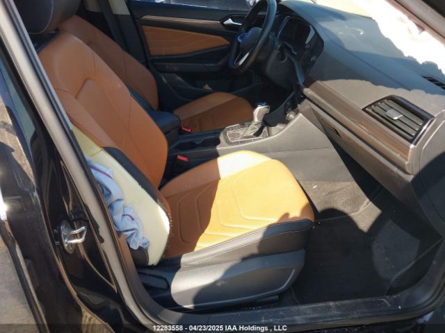 3VWGM7BU1PM057047 Volkswagen Jetta Highline