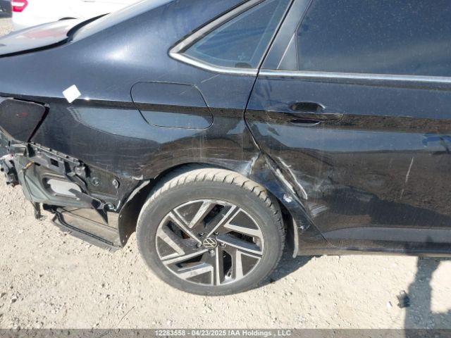 3VWGM7BU1PM057047 Volkswagen Jetta Highline