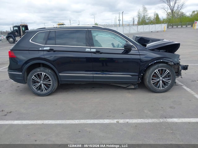 Продажа на аукционе авто 2019 Volkswagen Tiguan Highline, vin: 3VV4B7AX8KM075515, номер лота: 12284355