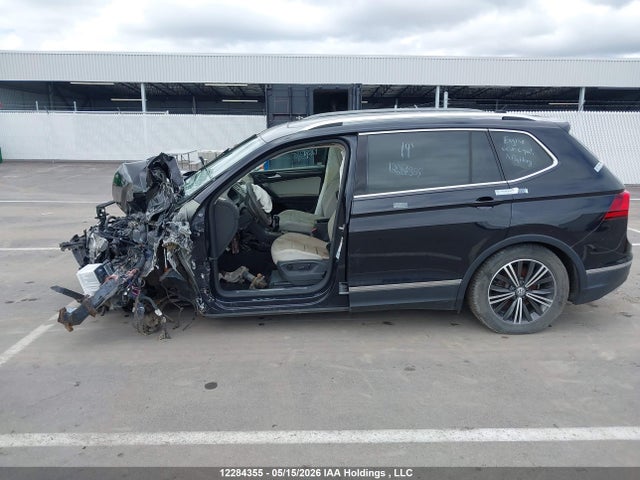 Продажа на аукционе авто 2019 Volkswagen Tiguan Highline, vin: 3VV4B7AX8KM075515, номер лота: 12284355