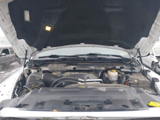 3C6UR5GJ9HG752524 RAM 2017