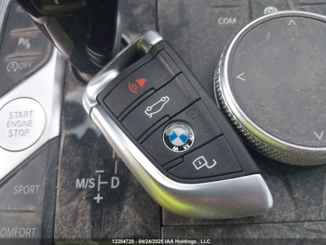 3MW5R7J00L8B24313 BMW 330XI