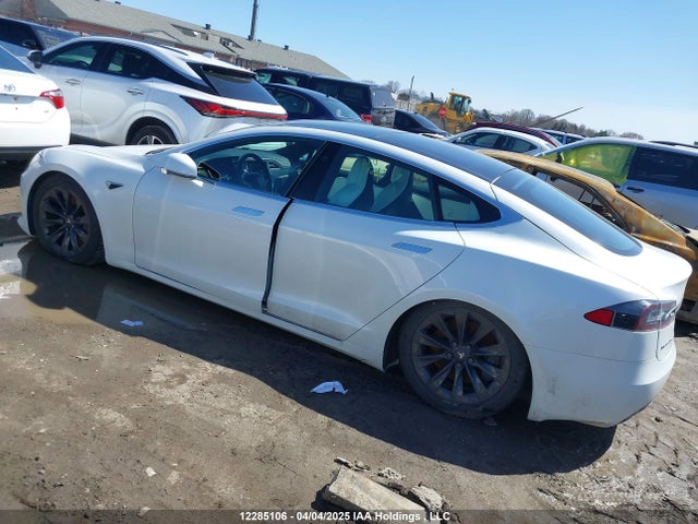 5YJSA1E28HF231702 Tesla MODEL S