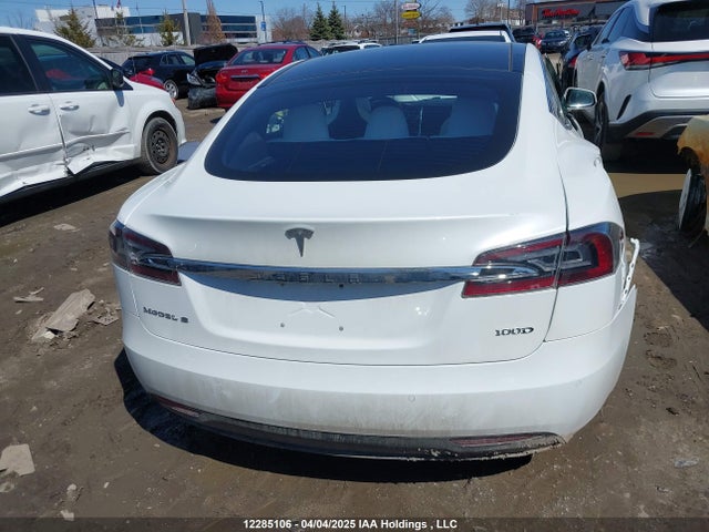 5YJSA1E28HF231702 Tesla MODEL S