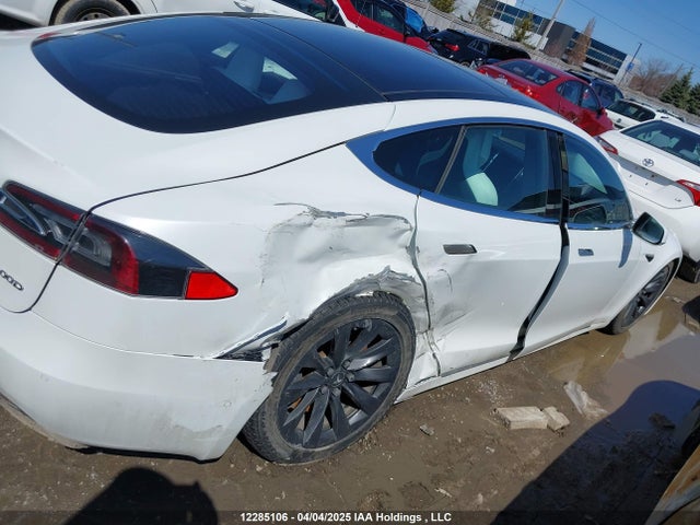 5YJSA1E28HF231702 Tesla MODEL S