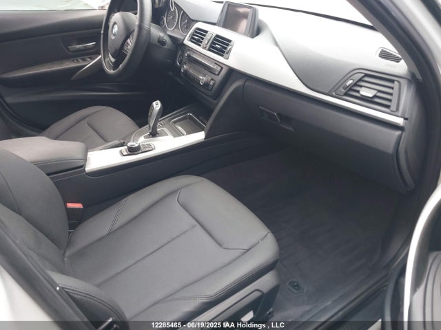 BMW 320i 2014 WBA3B1C56EK132256 Image 5